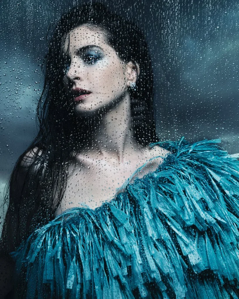 Anne Hathaway’s Response — The Elle