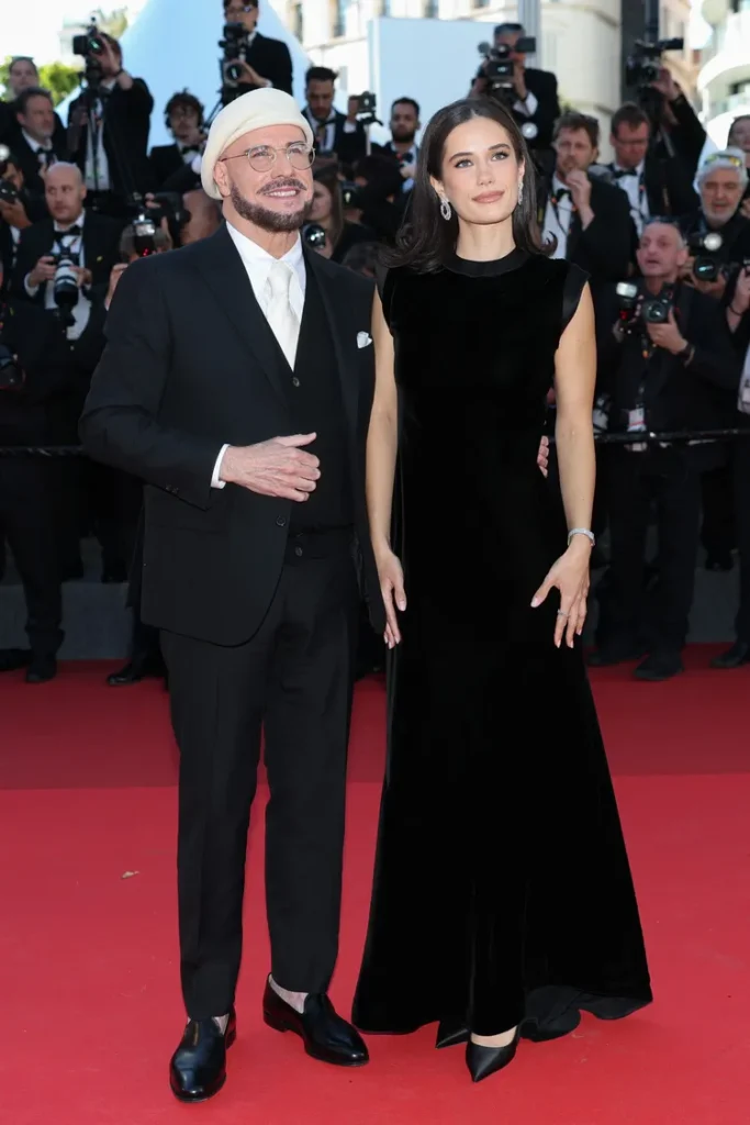 John Travolta Cannes 2026 Beret Look — The Viral Fashion Moment With the Most Heartwarming Story Behind It Ella Bleu Travolta Cannes