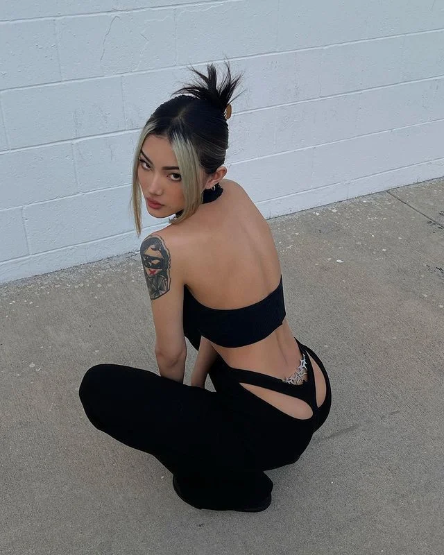 The Visible Thong Whale Tail Trend 2026 — Celebrity Adoptions