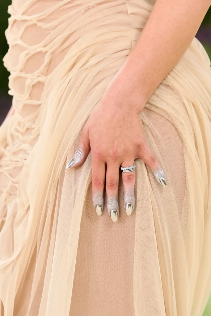 Celebrity Nail Trends 2026 — Mother of Pearl, Dipped Nails and Every Look From the Red Carpet Ashley Graham Met Gala 2026 nails