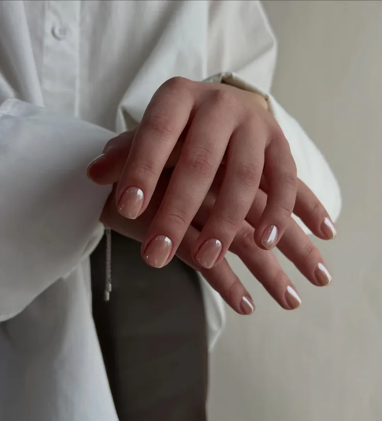 Celebrity Summer Nail Trends 2026 — Glazed Jelly, Seaglass and Every Look to Try Barely-There soft chrome nails