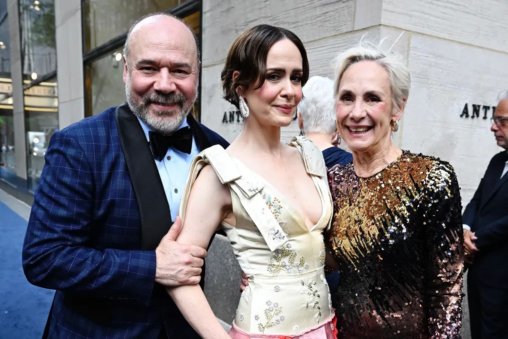 Tony Awards 2026 Best Dressed — Pink's Host Looks, Danielle Brooks, and Every Red Carpet Moment Danny Burstein, Sarah Paulson, and Laurie Metcalf attended 79th TOny awards