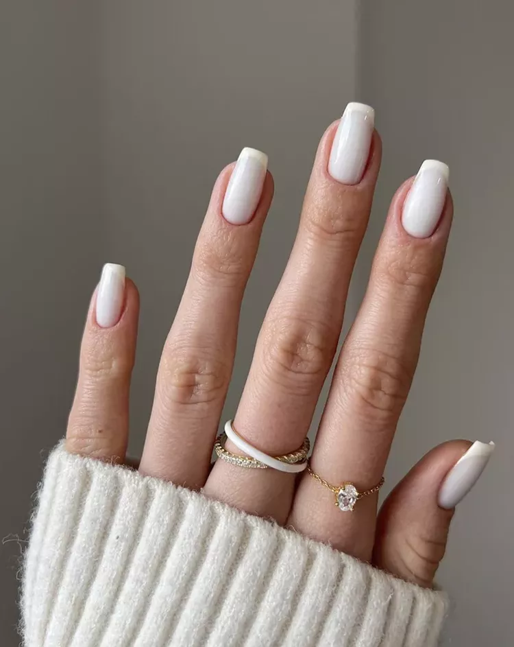 Celebrity Nail Trends 2026 — Mother of Pearl, Dipped Nails and Every Look From the Red Carpet Milky Neutral Nails