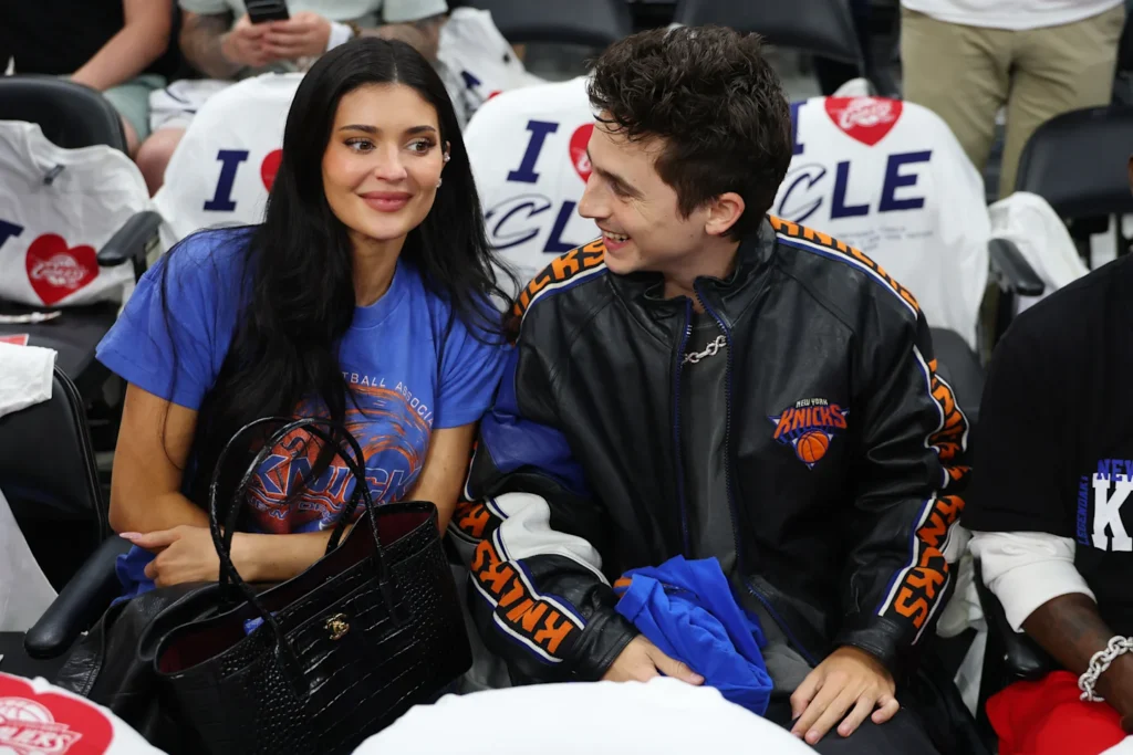 The Complete Kylie Jenner Knicks Outfit 2026