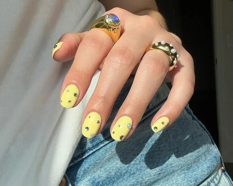 Celebrity Summer Nail Trends 2026 — Glazed Jelly, Seaglass and Every Look to Try butter yellow nails manicure summer