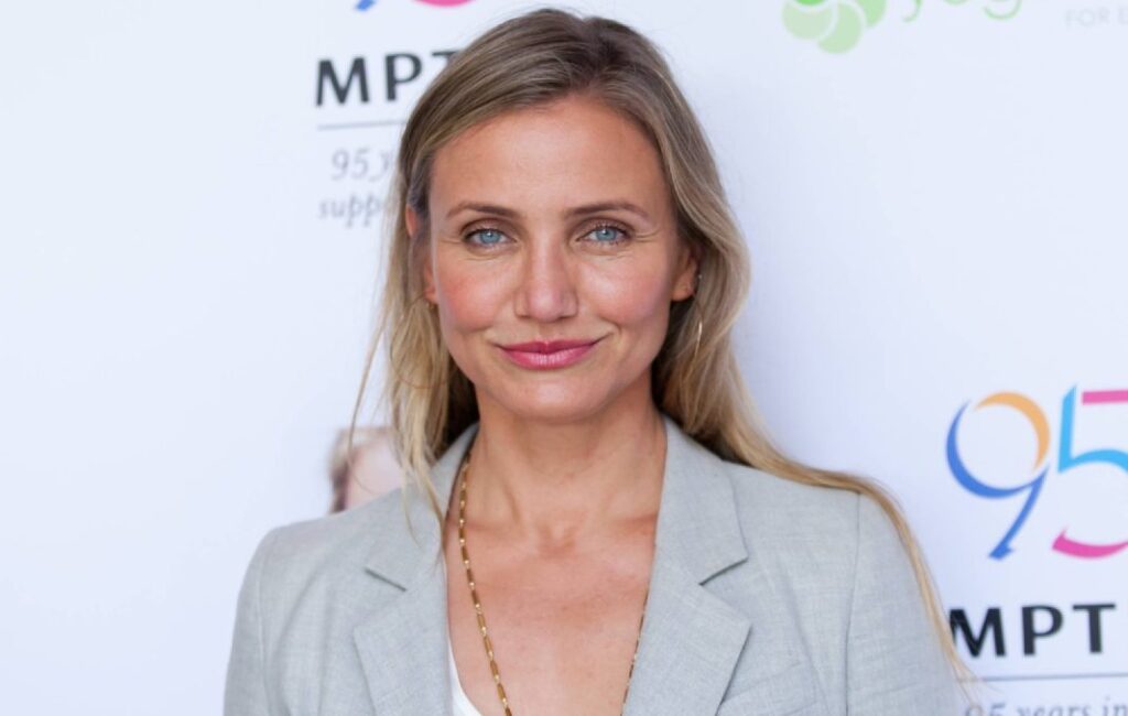 How to Dress Like Cameron Diaz 2026 — Her Complete Celebrity Style Guide Cameron-Diaz-1