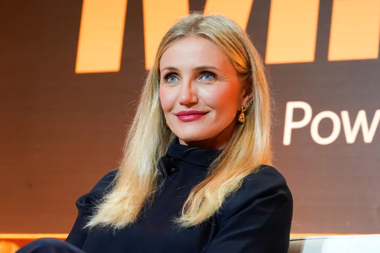 How to Dress Like Cameron Diaz 2026 — Her Complete Celebrity Style Guide Cameron Diaz 2026