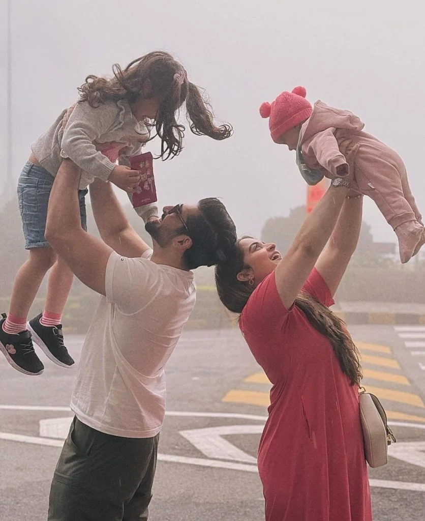 Muneeb Butt And Aiman Khan with their kids