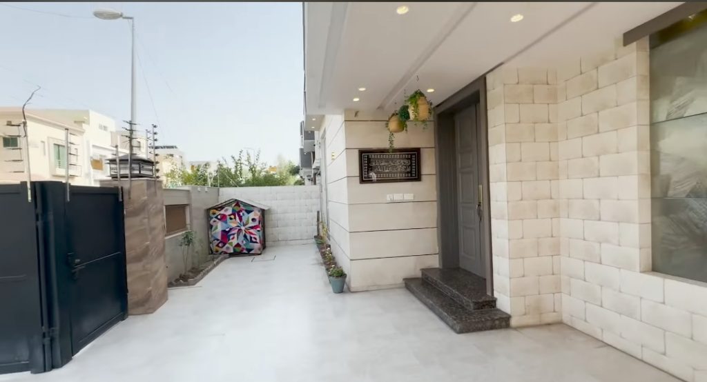 Kanwal Aftab Zulqarnain Sikandar House Tour SHOWBIZ247