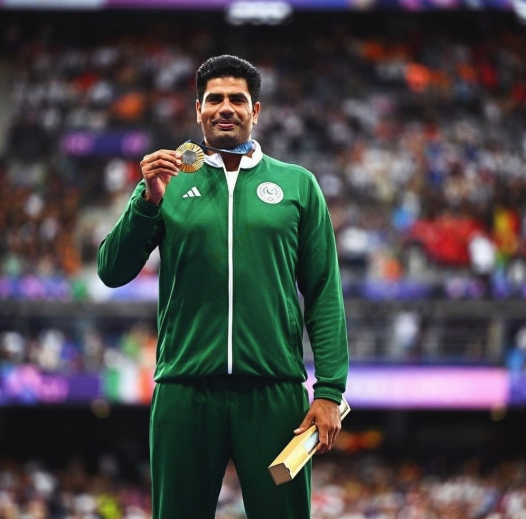 How much money will Arshad Nadeem receive as a reward for his Olympic win