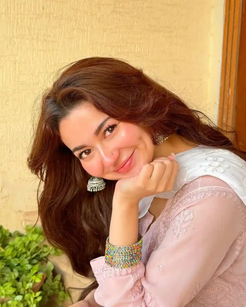 Hania Amir Biography